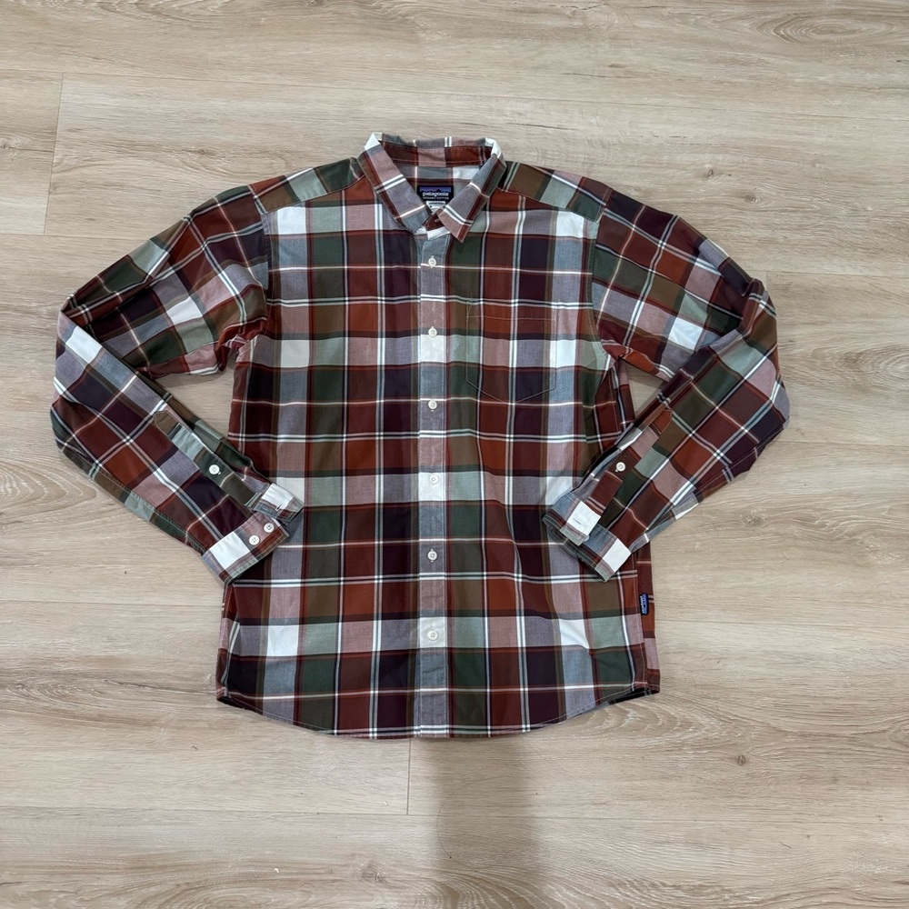Patagonia Plaid Men's Button Down Shirt